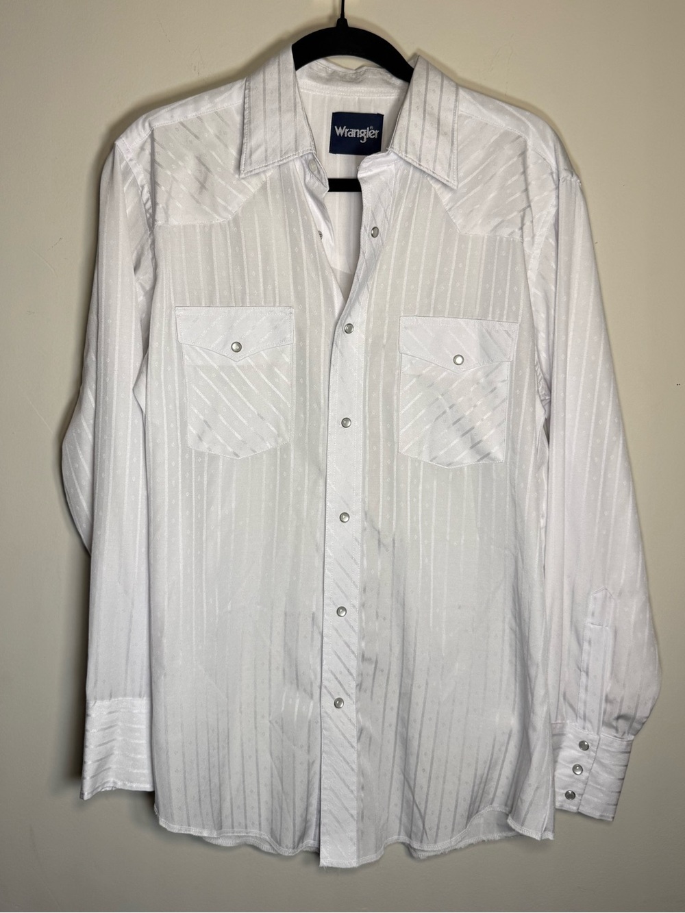 Wrangler White Men’s Long-Sleeve Western Pearl Snap Button-Down Shirt